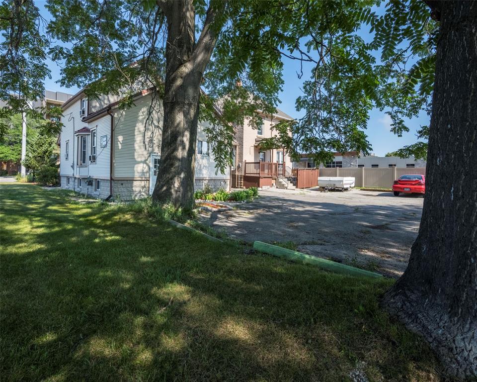 484 CHRISTINA Street North, Sarnia, Ontario, Canada