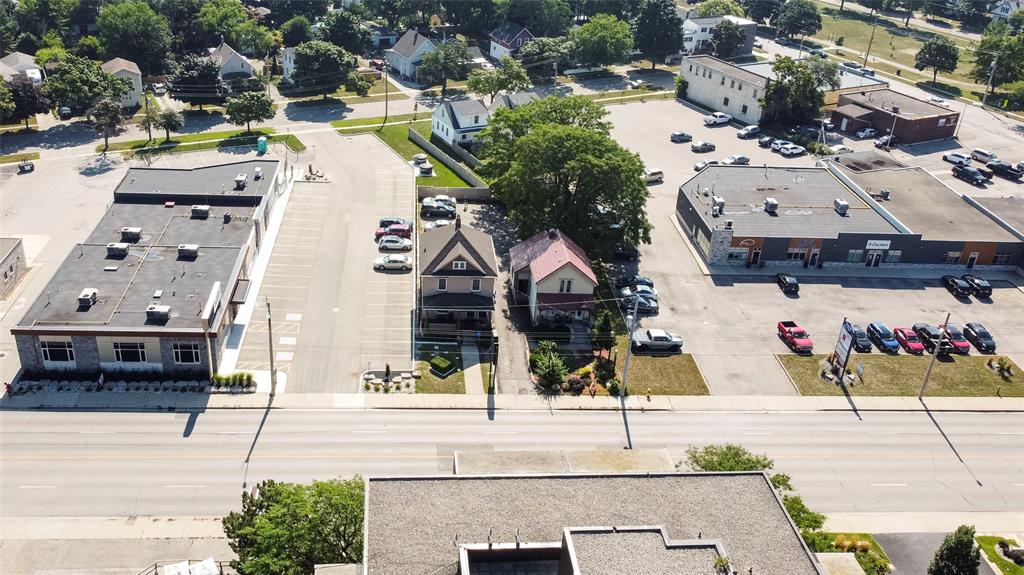 484 CHRISTINA Street North, Sarnia, Ontario, Canada