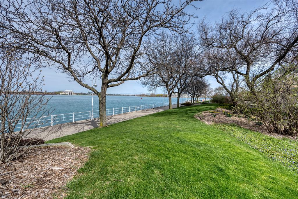 155 FRONT Street North Unit# 1105, Sarnia, Ontario, Canada photo 23