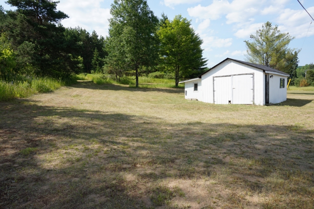 24700 Highway 41, Denbigh Ontario, Canada