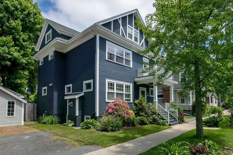 6359 Cornwall St, Halifax, Nova Scotia, Canada