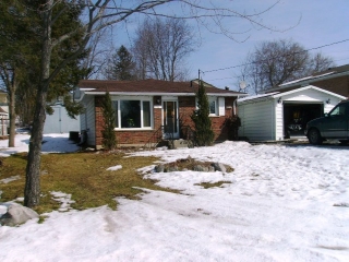 34 Bursthall St, Marmora Ontario, Canada