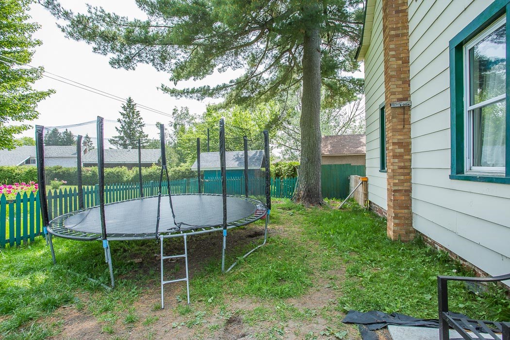 1214 Peoples Road, Sault Ste. Marie Ontario, Canada