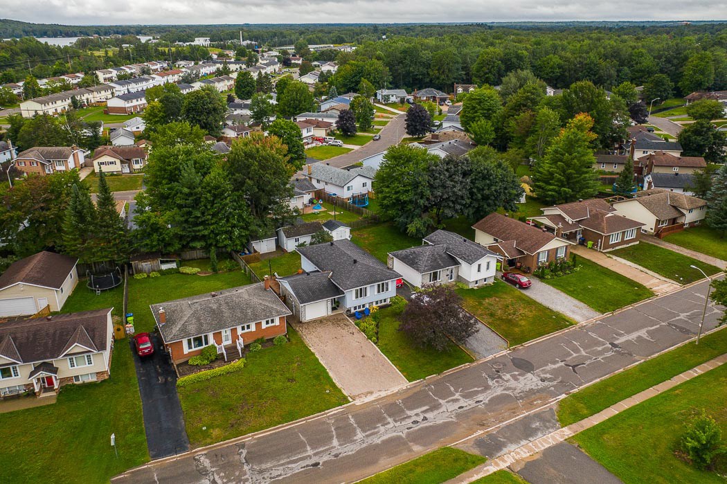 51 Amber Street, Sault Ste. Marie Ontario, Canada